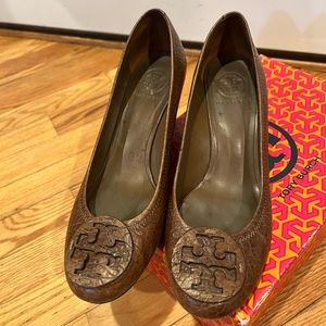Tory Burch Brown Wedge Pumps - Size 9